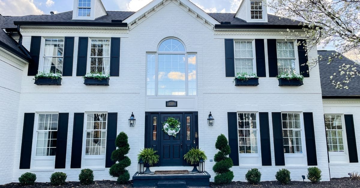Functional vs. Fixed Shutters: Which Is Best for Your Home?
